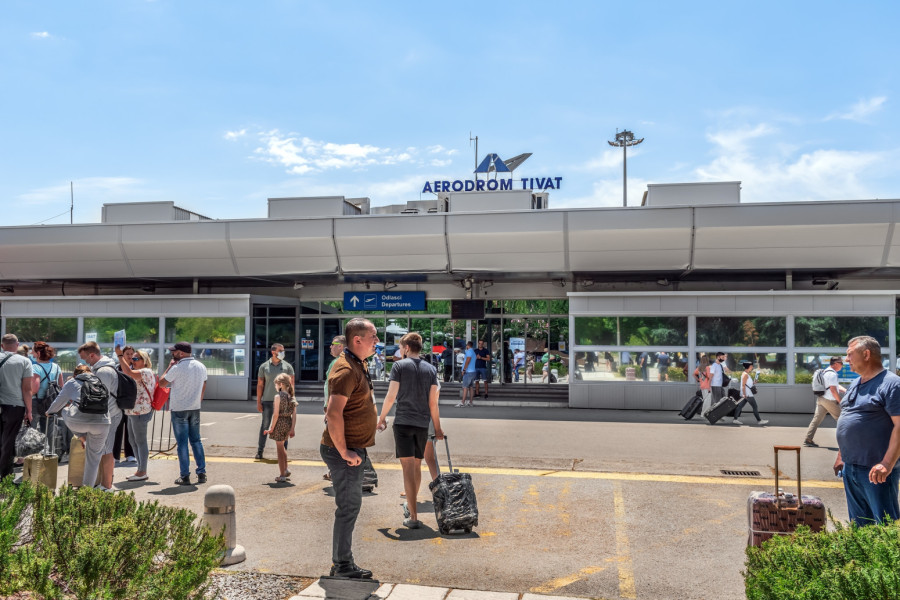 Evo kako je Srbija ustupila Crnoj Gori aerodrome u Tivtu i Podgorici