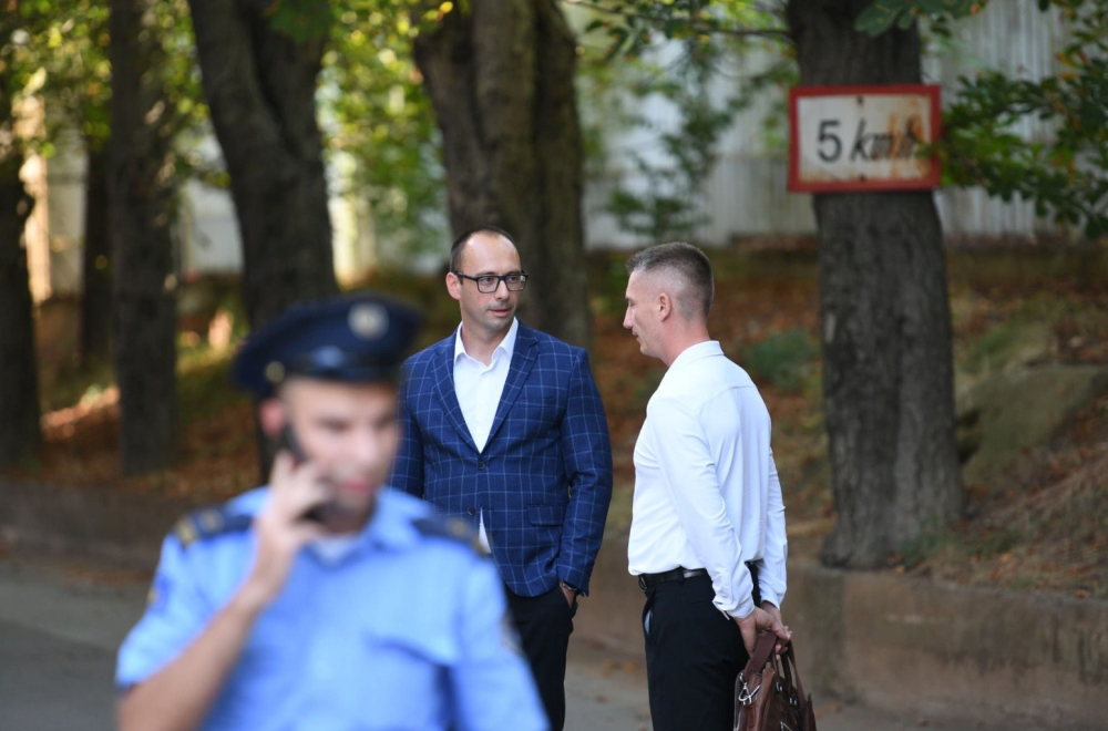 Simić: Odlazim na saslušanje uzdignute glave VIDEO