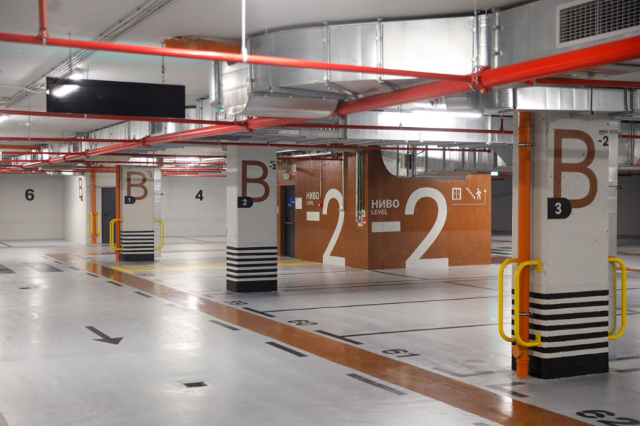 Otvorena prva podzemna javna garaža u centru Novog Sada FOTO
