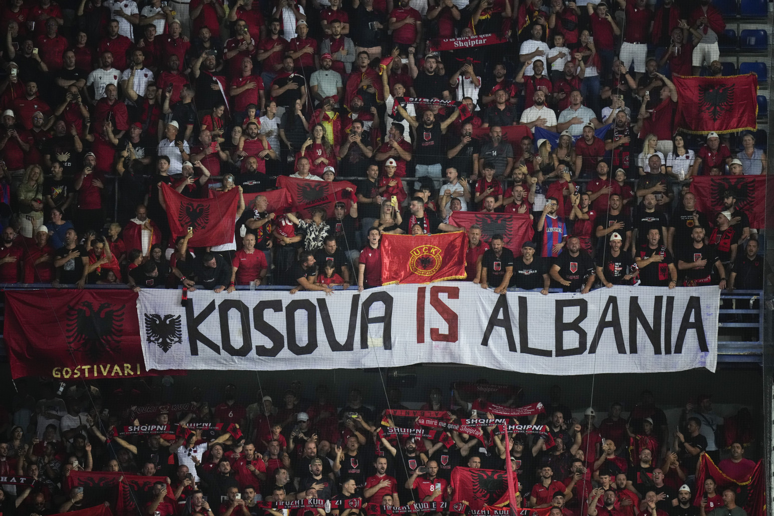 Skandalozna poruka o Kosovu na meču Ukrajine i Albanije FOTO