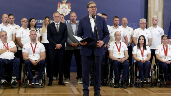 Vučić sa srpskim paraolimpijcima: "Hvala vam beskrajno na svemu" FOTO