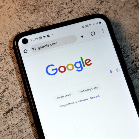 Google blokirao pet milijardi reklama i oglasa