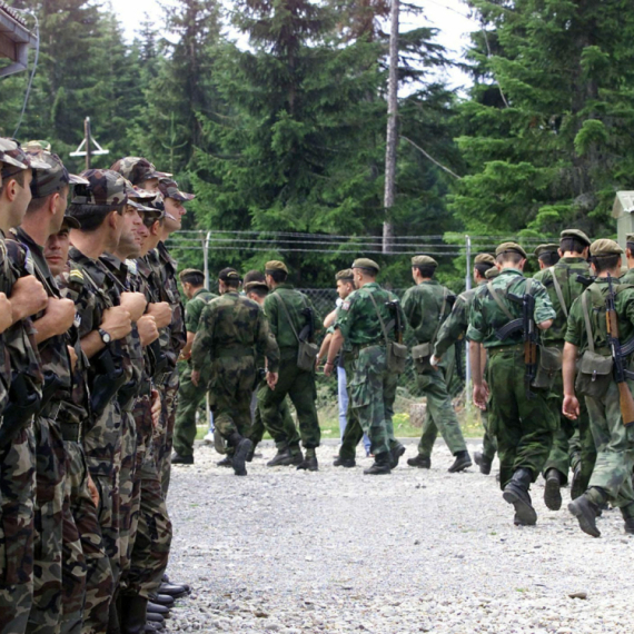 Nemačka na raskršću: Uvesti ili ne uvesti vojni rok?