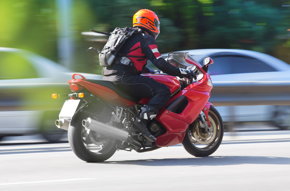 Kako se stiče poverenje u gume na motociklu?