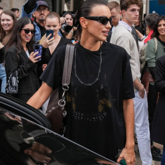 Providna haljina koja tako malo otkriva: Kada se pojavila slavna Ruskinja, vreme je stalo FOTO