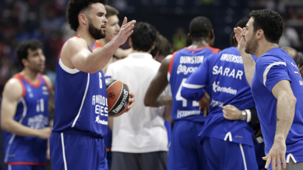 Efes pred Zvezdu srušio Radonjićev Bahčešehir