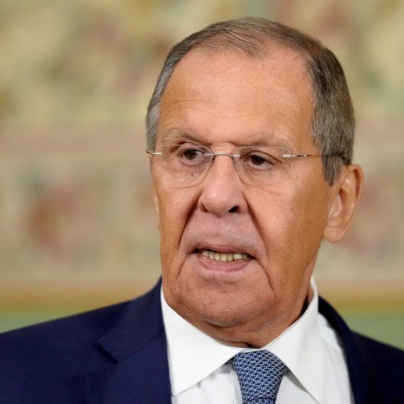 Lavrov: "Rusija neće preklinjati"