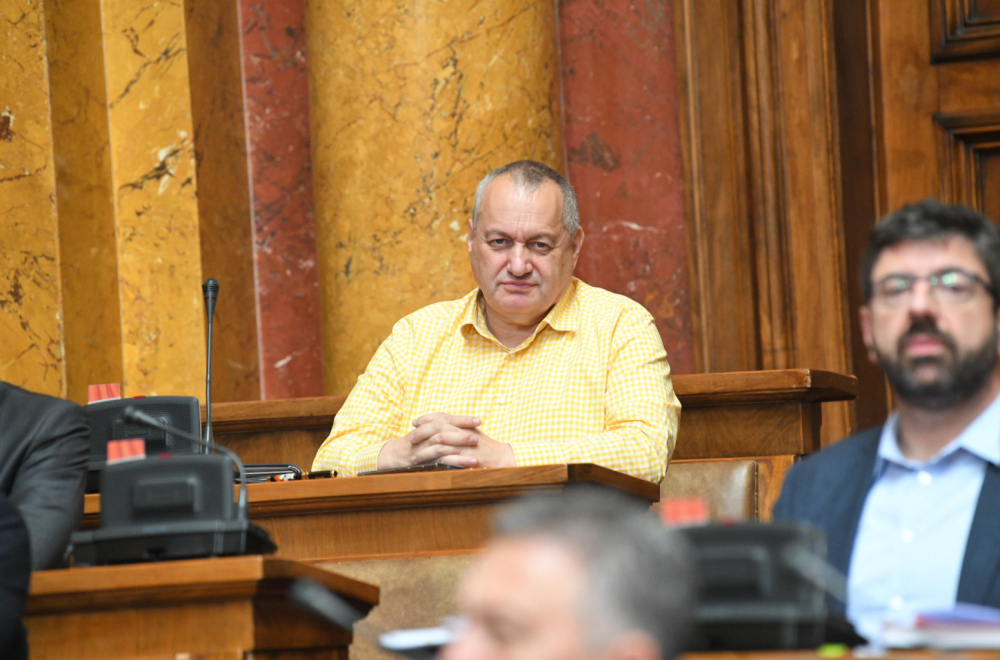 Radojev uputio oštre reči Milivojeviću FOTO