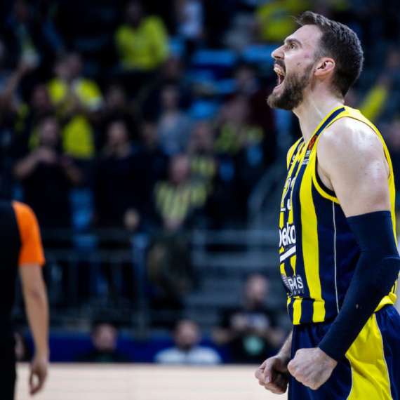 Gudurić dvocifren – Fener u finalu protiv Alimpijevićevog Bešiktaša