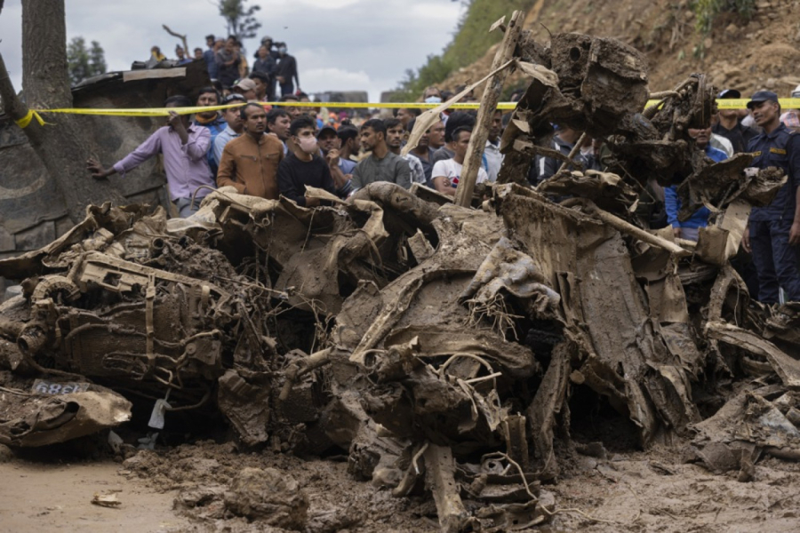 Totalna katastrofa u Nepalu: Poginulo najmanje 148 ljudi FOTO/VIDEO