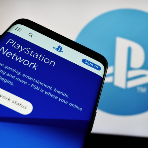 PlayStation Network proradio, Sony produžava pretplatu gejmerima
