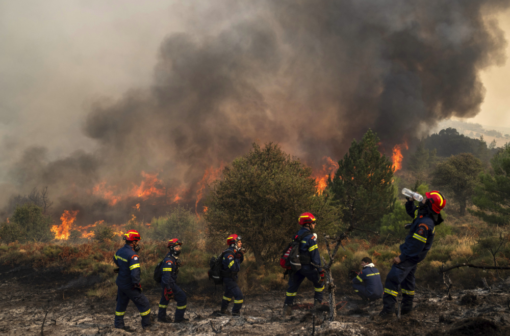 Bukti kod Atine: Ima stradalih; Naređena evakuacija FOTO/VIDEO