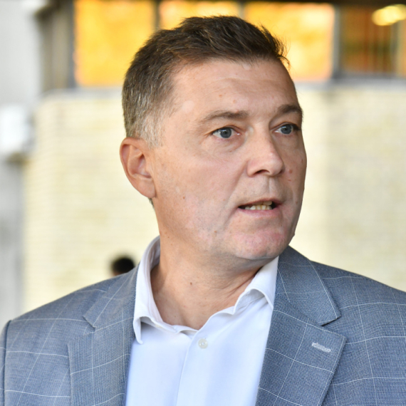 Zelenović: Ne idemo ka EU jer nismo uveli sankcije Rusiji VIDEO