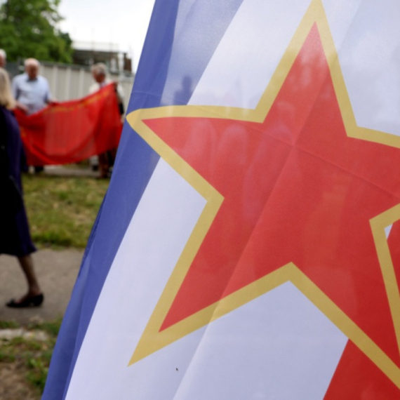 Koliko se zarađivalo u SFRJ: Najveće plate u Sloveniji i Hrvatskoj, evo kako je bilo u Srbiji