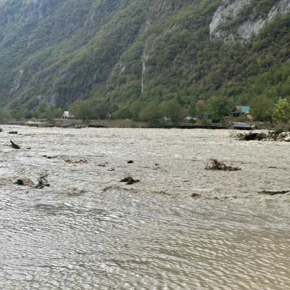 Katastrofa u Kaštelima: More ušlo u domove, grad paralisan VIDEO