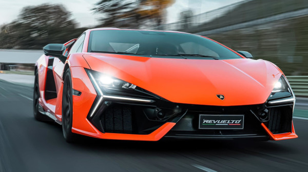 Kad su videli kako je prošao Ferrari... Lamborghini "ne žali za električnim automobilima"