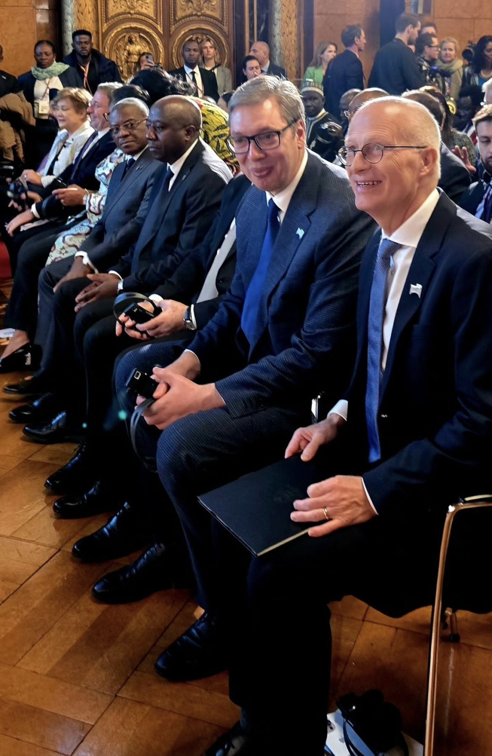 Vučić na Hamburškoj konferenciji o održivosti: Dočekao ga Šolc FOTO