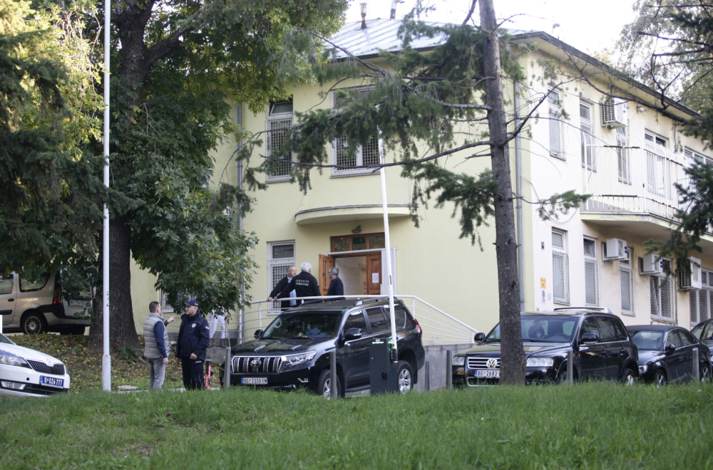 Dečak ubica pristao da svedoči: Objavljene prve fotografije FOTO/VIDEO
