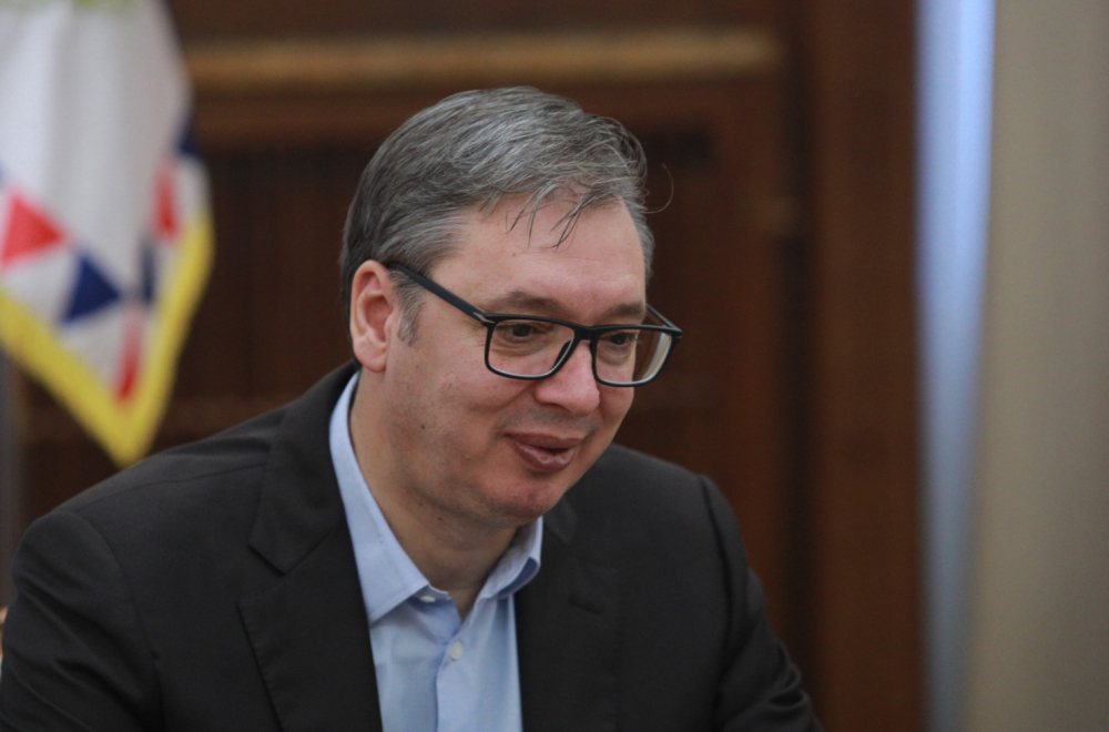 Vučić čestitao jevrejski praznik svetlosti: "Vekovima Hanuka predstavlja simbol trijumfa svetlosti nad tamom"