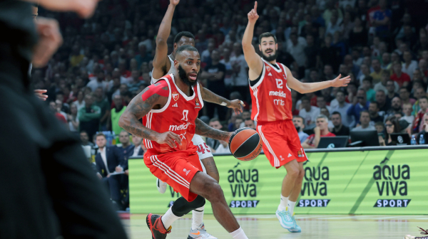 Zvezda srušila Baskoniju: Šuterska rapsodija i "ludnica" u punoj Areni