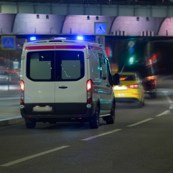 Povređen dvanaestogodišnji dečak u udesu u Beogradu, prebačen u Urgentni centar