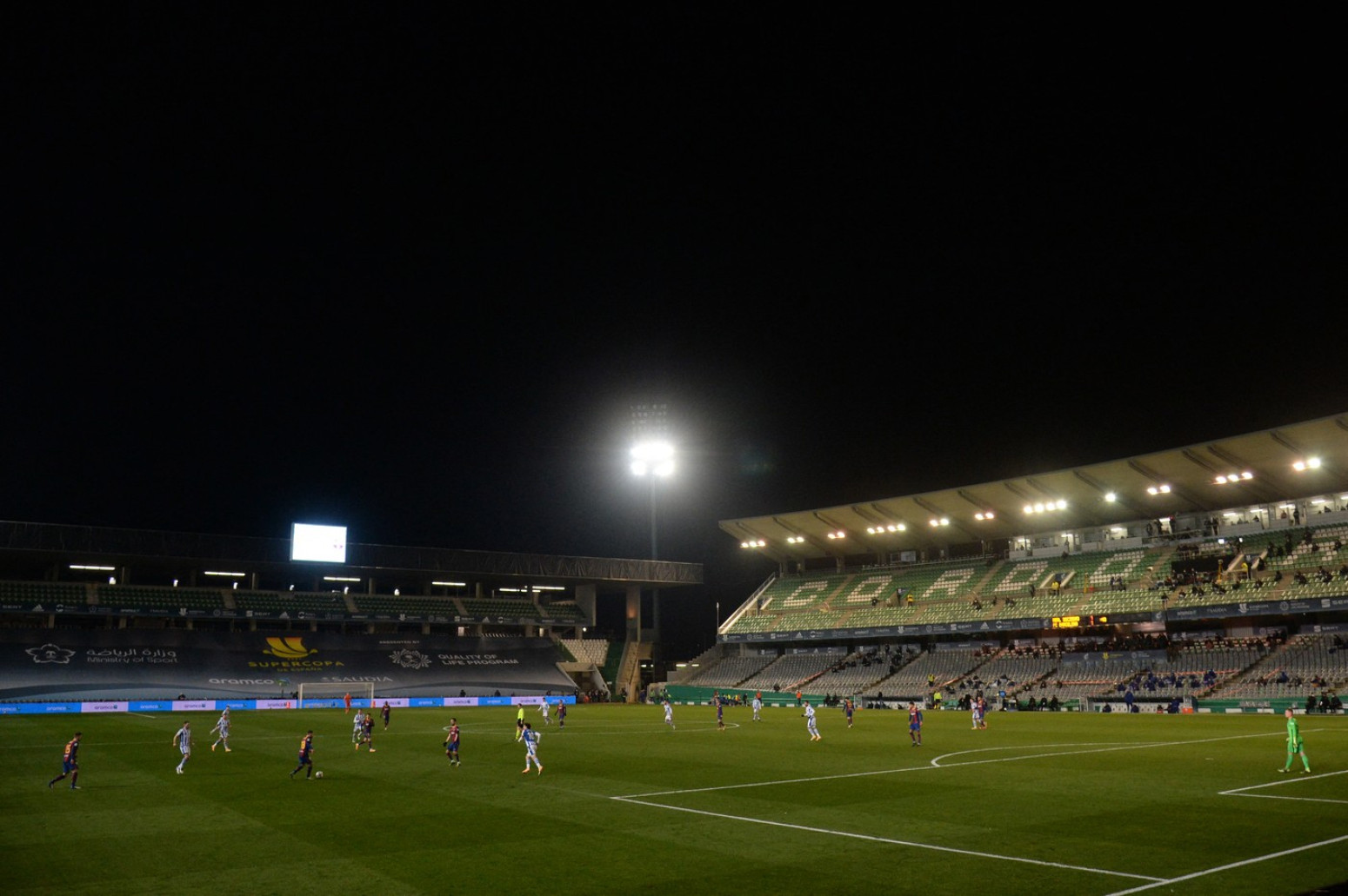 Stadion na kom igraju orlovi – nov, sređen, ali umalo tragičan za Srbina VIDEO