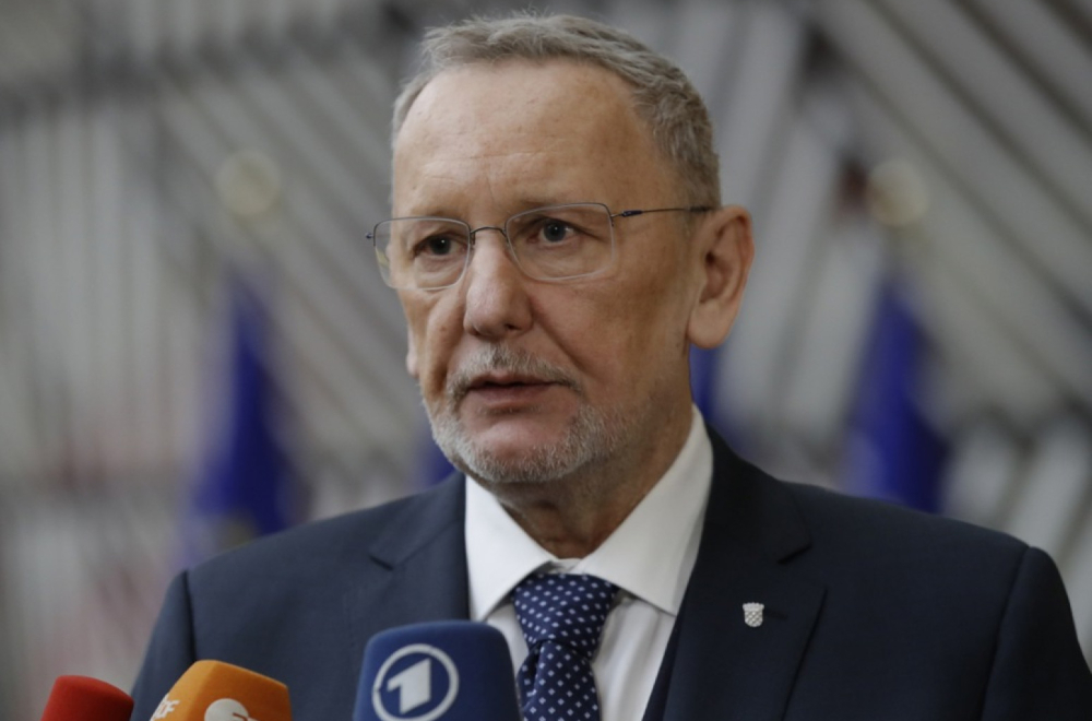 Hrvatski ministar se ponosi koncertom Tompsona?! Božinović: Bila je čast biti deo svega ovoga VIDEO