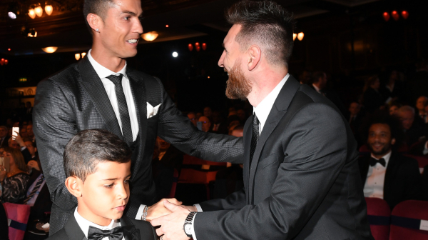 Ronaldo najplaćeniji na svetu – zarađuje duplo više od Mesija