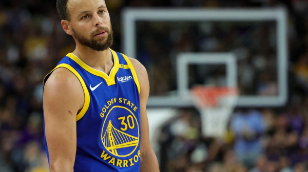 Karija muči kažiprst, ali biće spreman za start u NBA