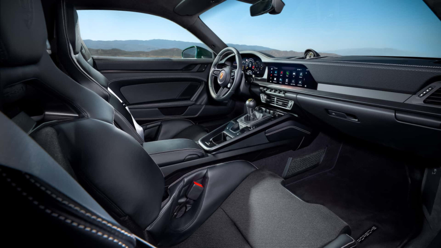 Zver lišena elektrifikacije: Porsche osvežio 911 GT3 FOTO