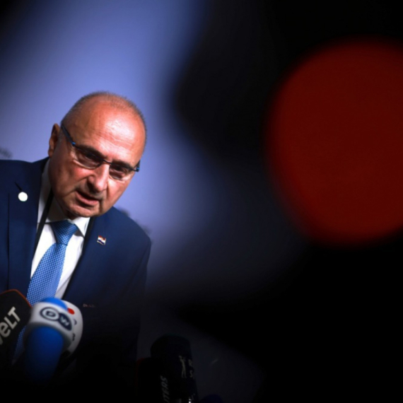 Pripadnici EPPO i Uskoka upali u resor Gordana Grlića Radmana