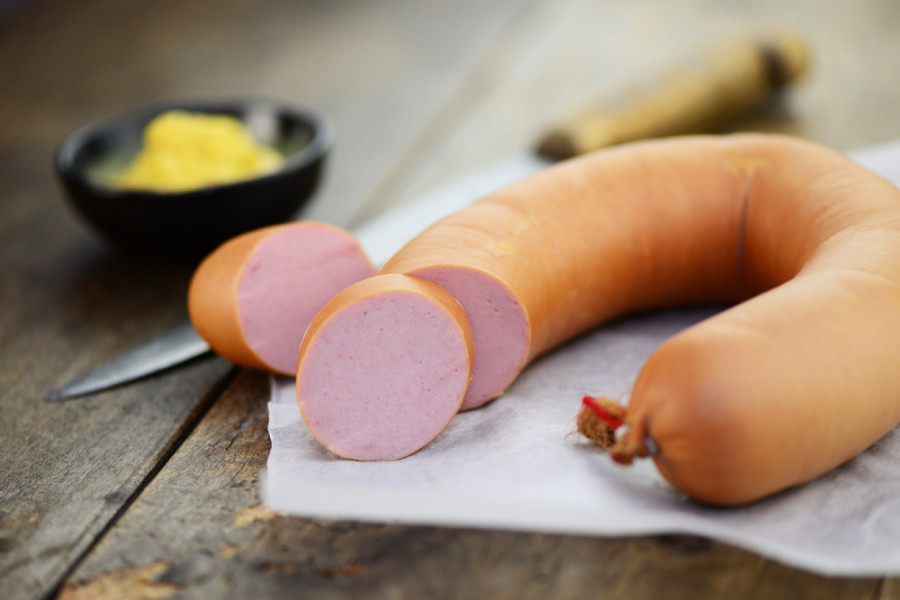Koja kobasica je najzdravija? Jednostavan trik da izaberete najbolju, a trebalo bi da ga zna svako u Srbiji