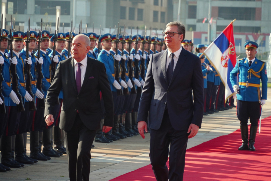 Hungarian President received a ceremonial welcome; The tete-a-tete meeting between Vučić and Sulyok started