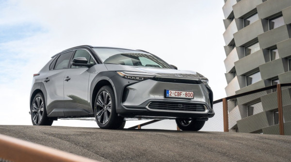 Daju ogromne subvencije za EV: Auto od 30.000 dolara može da košta manje od 14.000