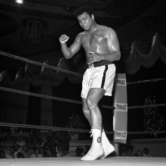 Na današnji dan: Norton slomio vilicu Muhamedu Aliju VIDEO