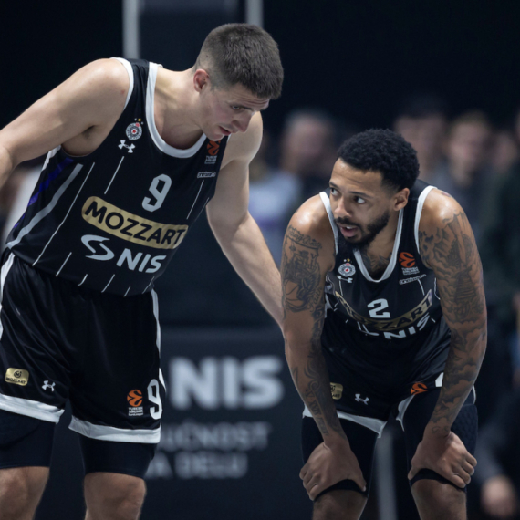 Partizan opet pao; Četiri u nizu; Tragičar isti; Obradović: "Nije bitno"