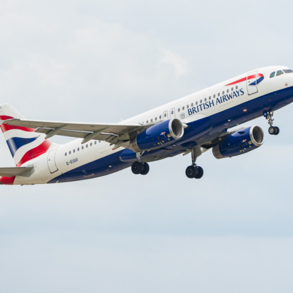 Užas na letu Britiš ervejza: Pijani putnik napravio haos u avionu FOTO