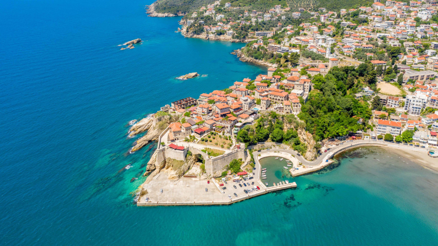 Crna Gora ili Hrvatska: Gde je jeftinije?