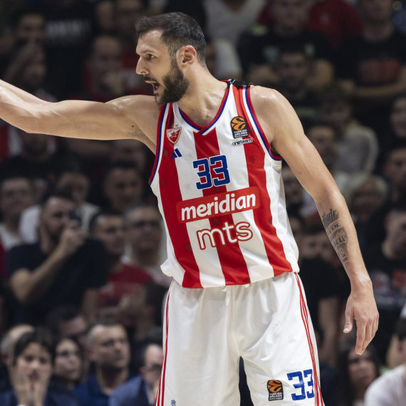 Srpski košarkaš čeka prvo dete, a tek se oženio: Nakon povratka u Zvezdu sve mu krenulo nabolje FOTO