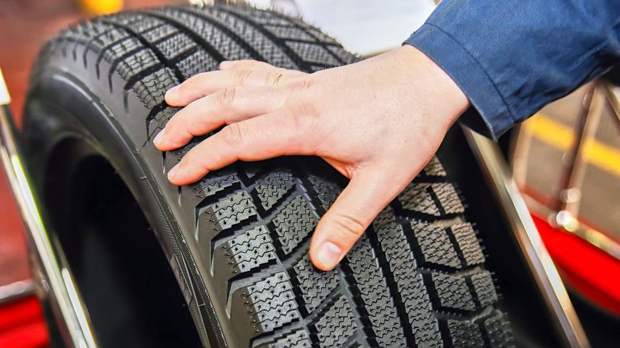 Uštedite novac: Tri stvari kod automobila koje možete sami da održavate