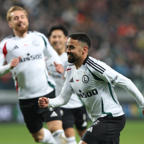 Legija nastavlja da melje – Rapid kao da igra u Beču