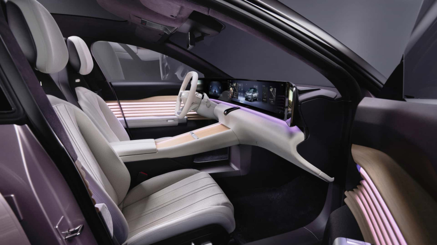 Stiže prvi serijski AUDI!