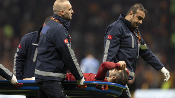 Veliki udarac za Galatasaraj – Ikardi završio sezonu