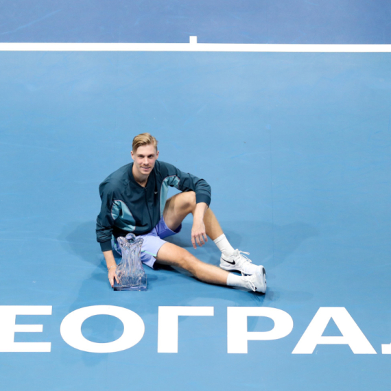 "Krivim Federera"