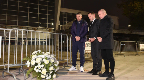 FSS odao počast nastradalima u Novom Sadu FOTO