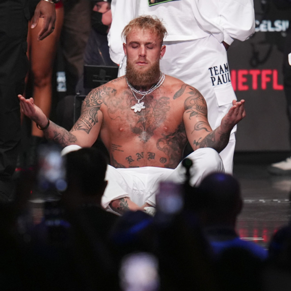 Flojd Mejveder upozorio Pola: "Razje*aće te"