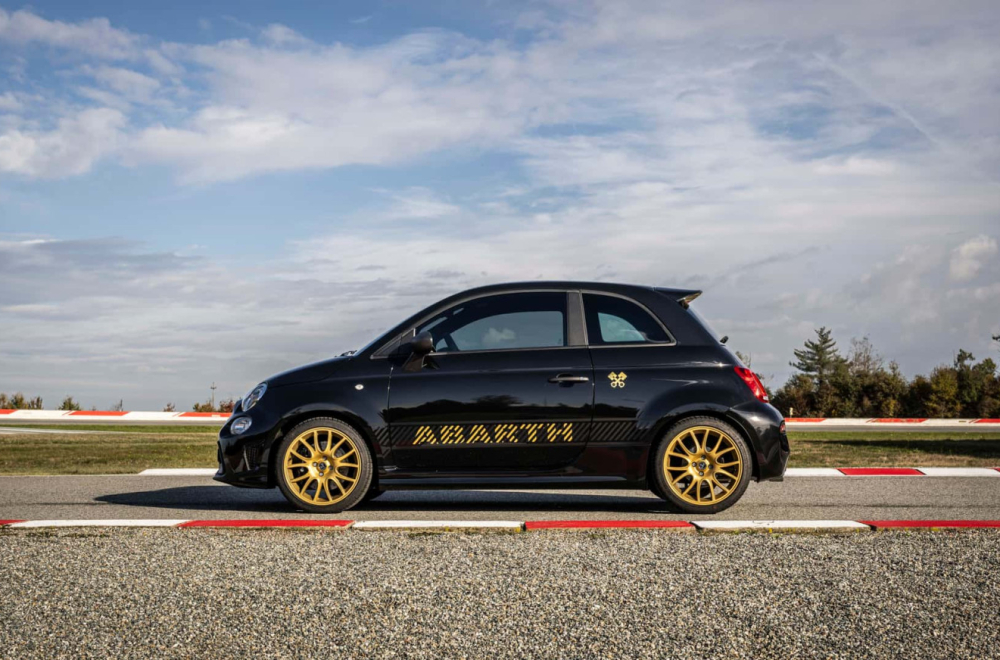 Abarth: Ubiše nam benzince!