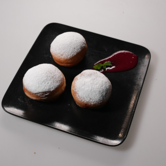 Ovaj recept iz MasterChefa za krofne sa malinama deca će obožavati