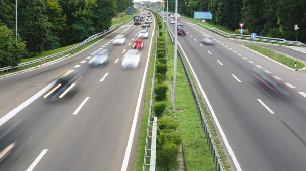 Još jedna zemlja razmatra povećanje ograničenja brzine na 150 km/h na auto-putevima