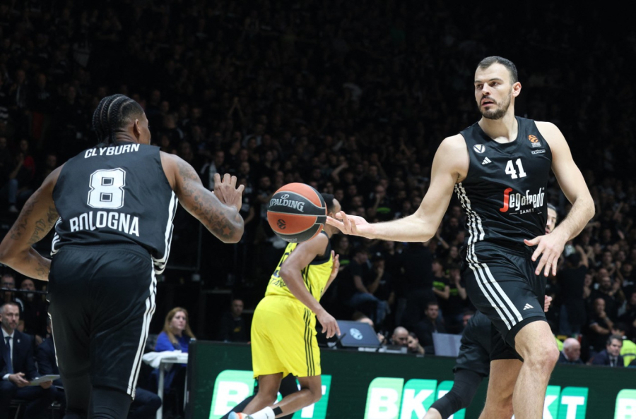 Fener slavi heroja Gudurića – Virtusovo samouništenje usred Bolonje!